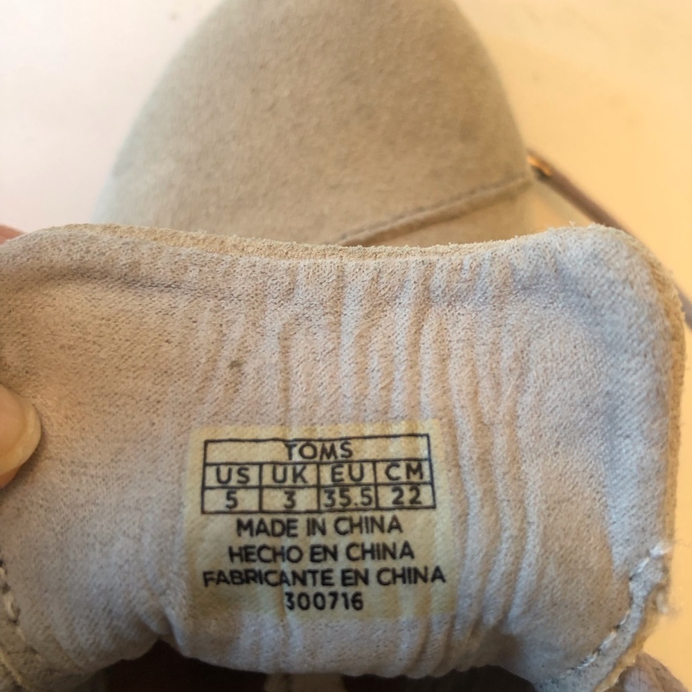 TOMS Gray Suede Size 5 Women’s Wedge Heel Bootie-Send your offer! 🍁 - Picture 13 of 14